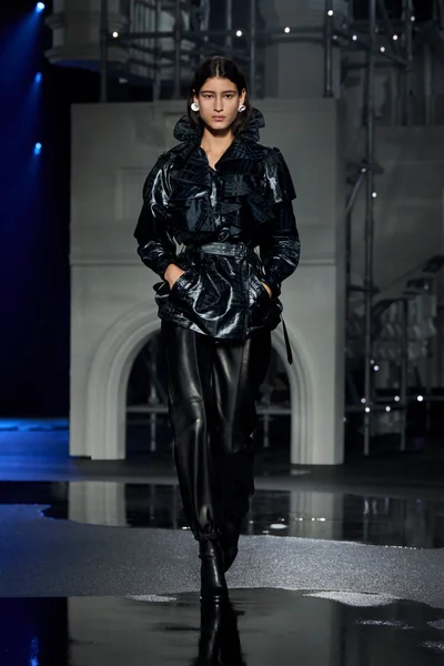 Look 52